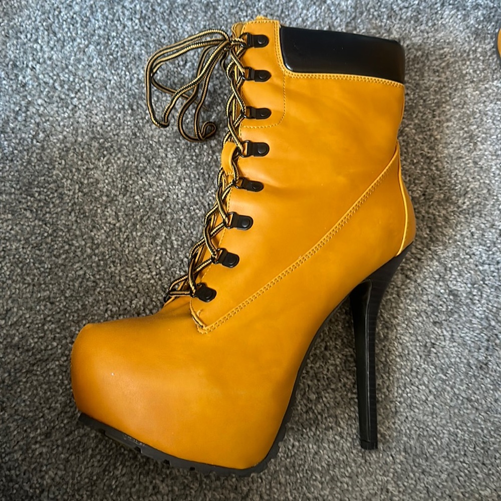 High heel copy cap timberland booties